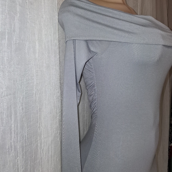 FASHION.NOVA NEW woman Size M Elegant Gray Off-Shoulder Dress - Picture 10 of 15
